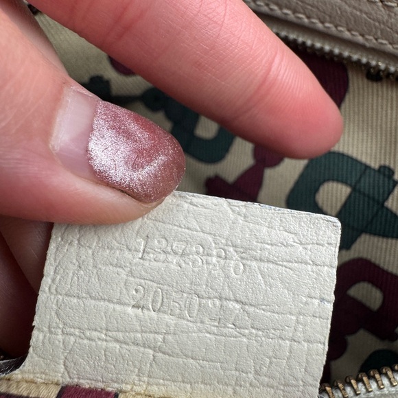 Gucci Web Tote with Green and Red Stripes - Picture 13 of 16